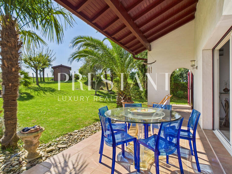 Maison Ahetze - 4 chambres - 205m²