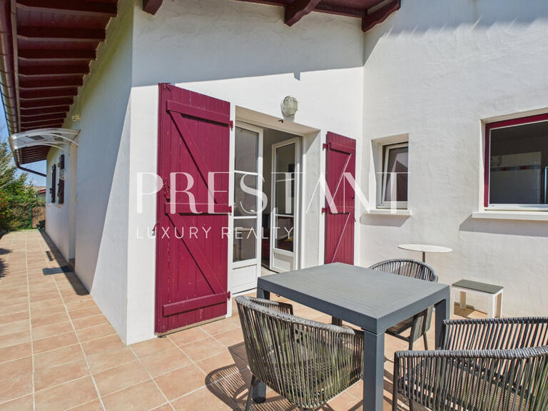 Maison Ahetze - 4 chambres - 205m²