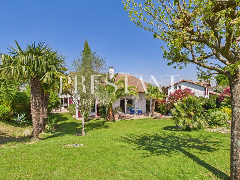 Maison Ahetze - 4 chambres - 205m²
