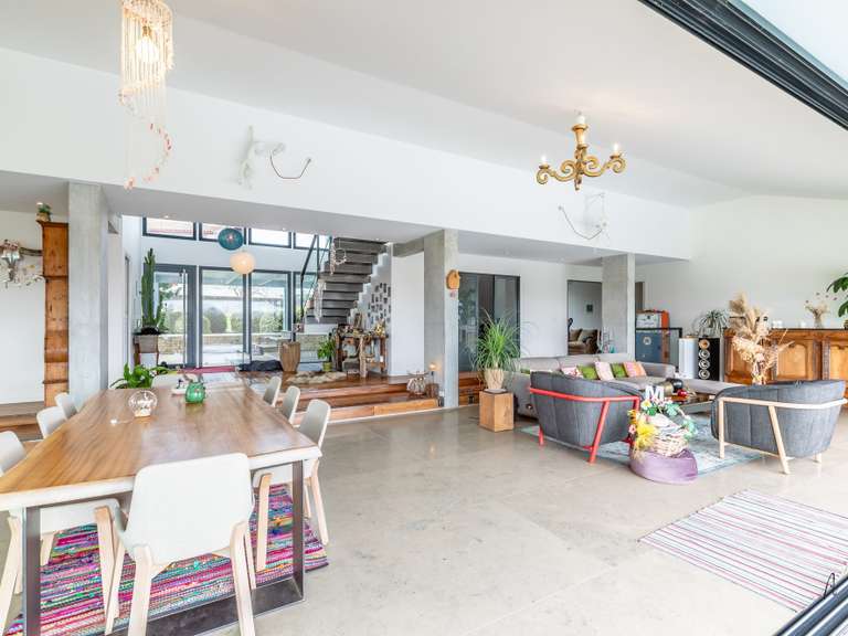 House Ahetze - 4 bedrooms - 320m²