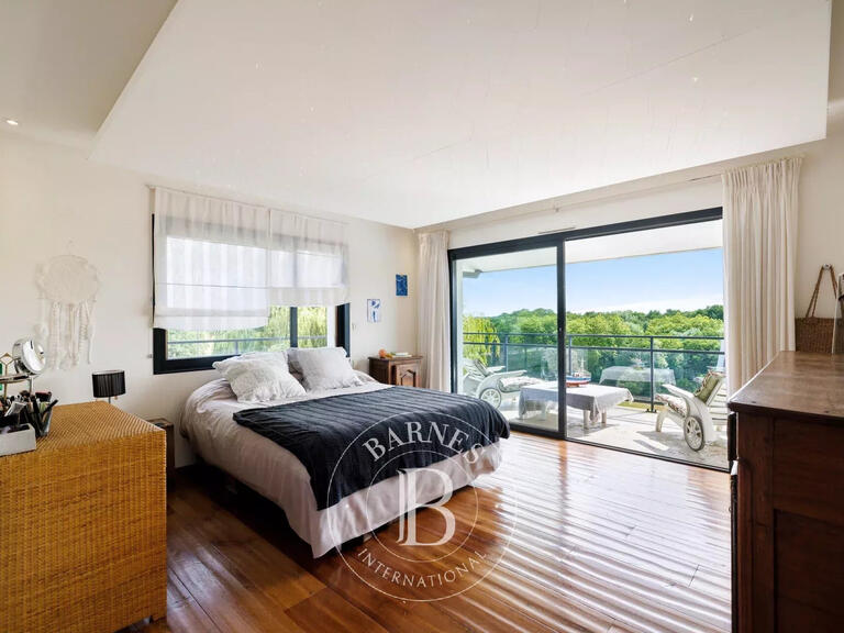 House Ahetze - 3 bedrooms - 300m²