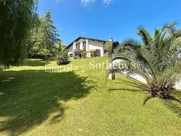 House Ahetze - 3 bedrooms - 180m²