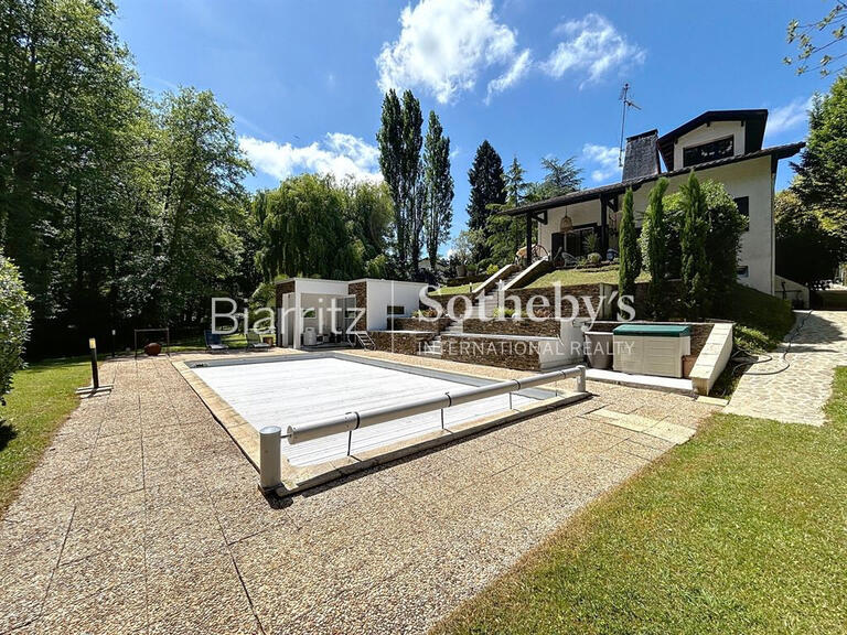 Maison Ahetze - 3 chambres - 180m²