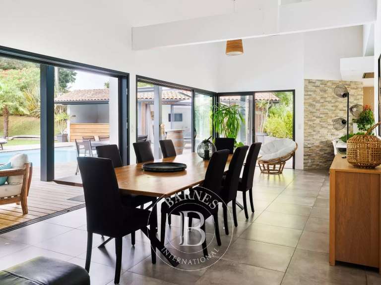 Maison Ahetze - 4 chambres - 300m²