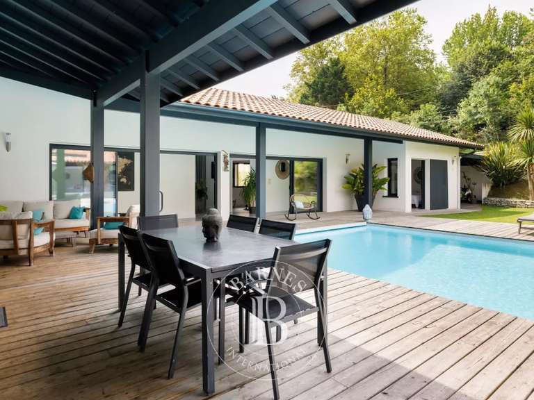 Maison Ahetze - 4 chambres - 300m²