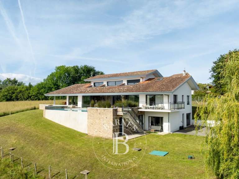 Maison Ahetze - 4 chambres - 320m²