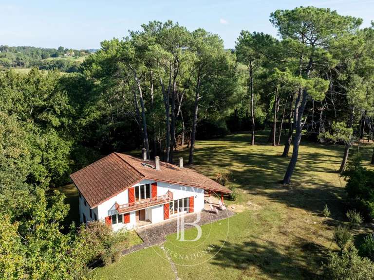 Maison Ahetze - 5 chambres - 294m²