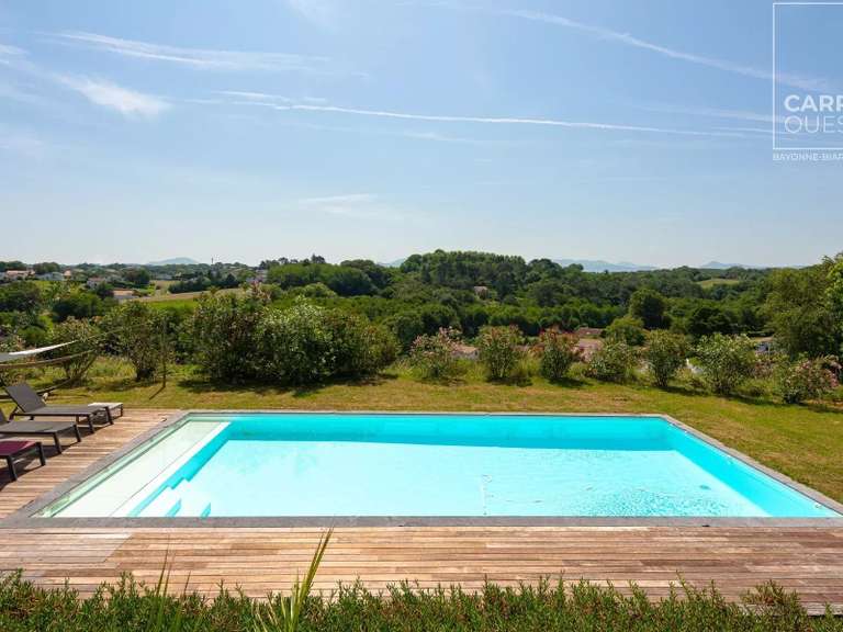 Maison Ahetze - 5 chambres - 260m²