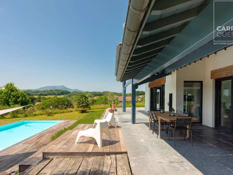 Maison Ahetze - 5 chambres - 260m²