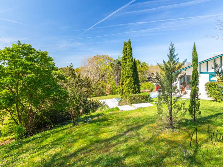 Maison Ahetze - 4 chambres - 281m²