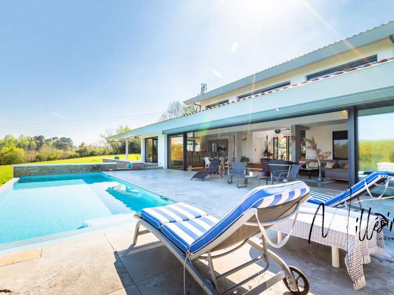 Maison Ahetze - 4 chambres - 320m²