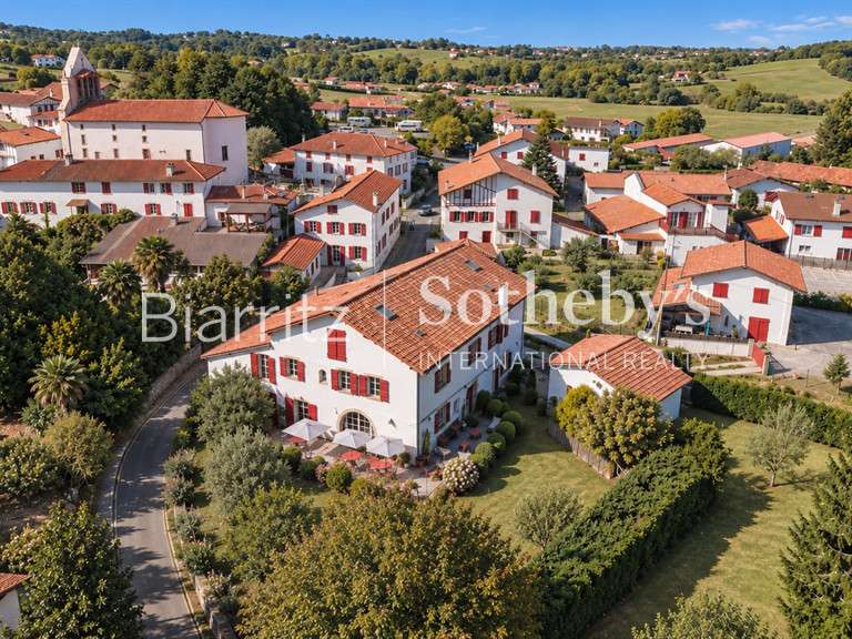 Maison Ahetze - 10 chambres - 700m²