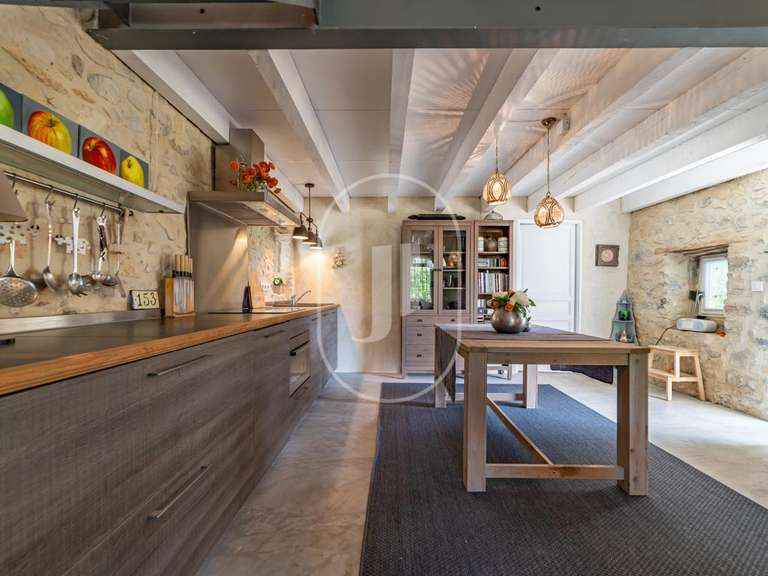 Maison Aigaliers - 4 chambres - 220m²