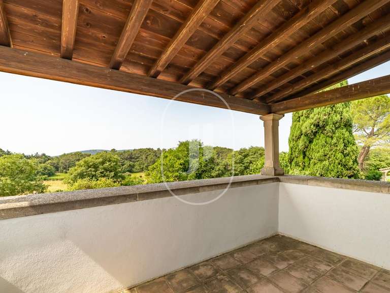 Maison Aigaliers - 6 chambres - 250m²