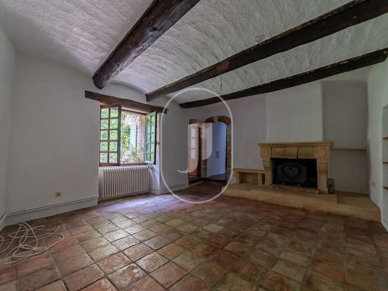 Maison Aigaliers - 6 chambres - 250m²