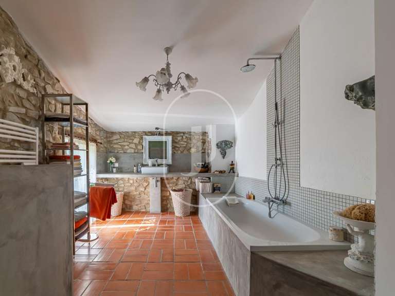 Maison Aigaliers - 4 chambres - 220m²
