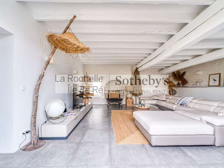 Maison Aigrefeuille-d'Aunis - 11 chambres - 715m²