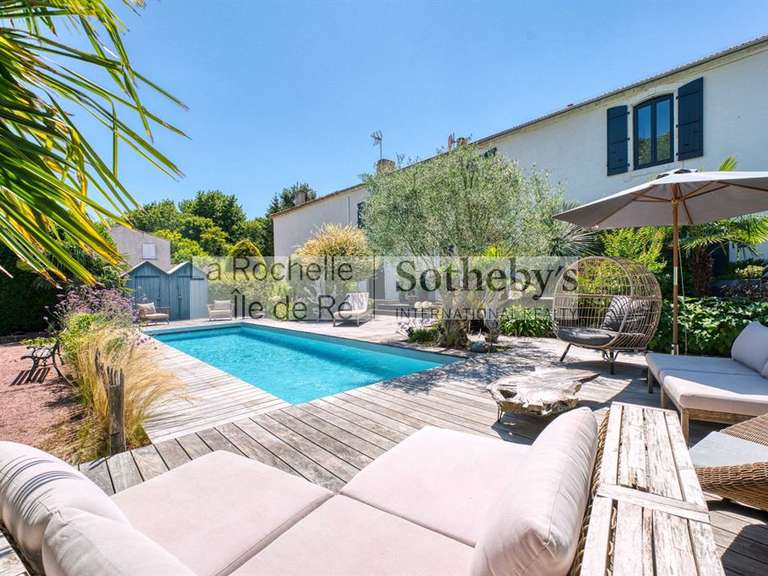 Maison Aigrefeuille-d'Aunis - 11 chambres - 715m²