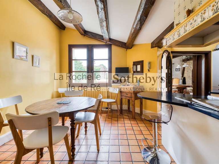 Maison Aigrefeuille-d'Aunis - 4 chambres - 319m²
