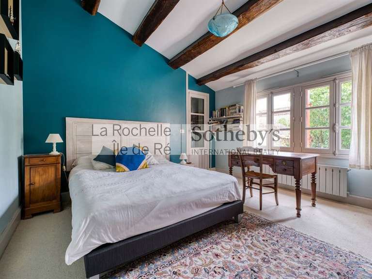 Maison Aigrefeuille-d'Aunis - 4 chambres - 319m²