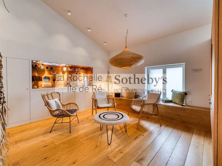 Propriété Aigrefeuille-d'Aunis - 11 chambres - 715m²