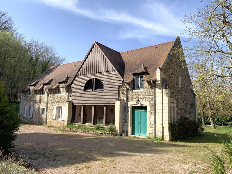 Castle Aigueperse - 17 bedrooms - 1300m²