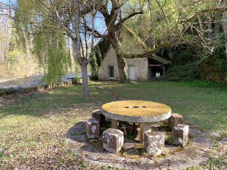 Castle Aigueperse - 17 bedrooms - 1300m²