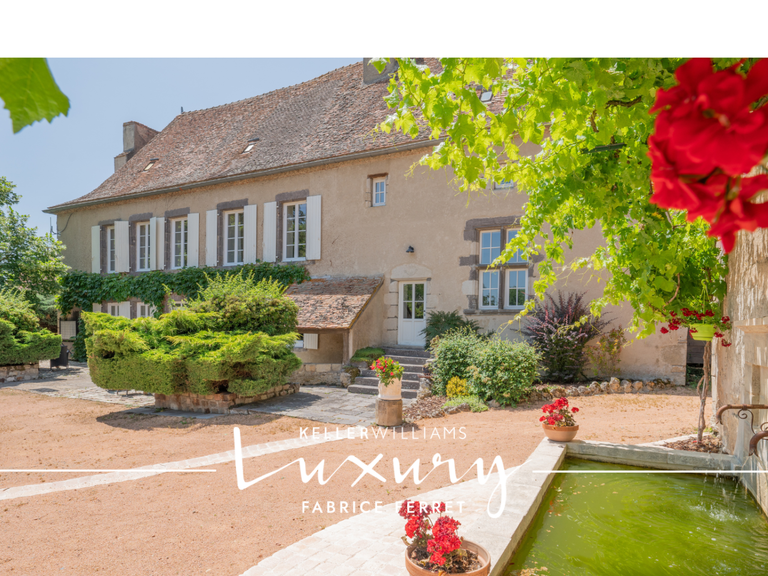 Maison Aigueperse - 330m²