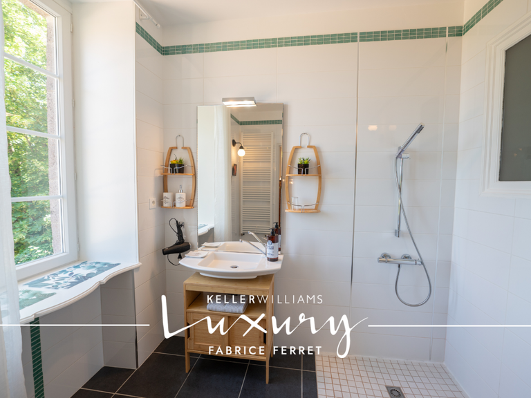 Maison Aigueperse - 330m²