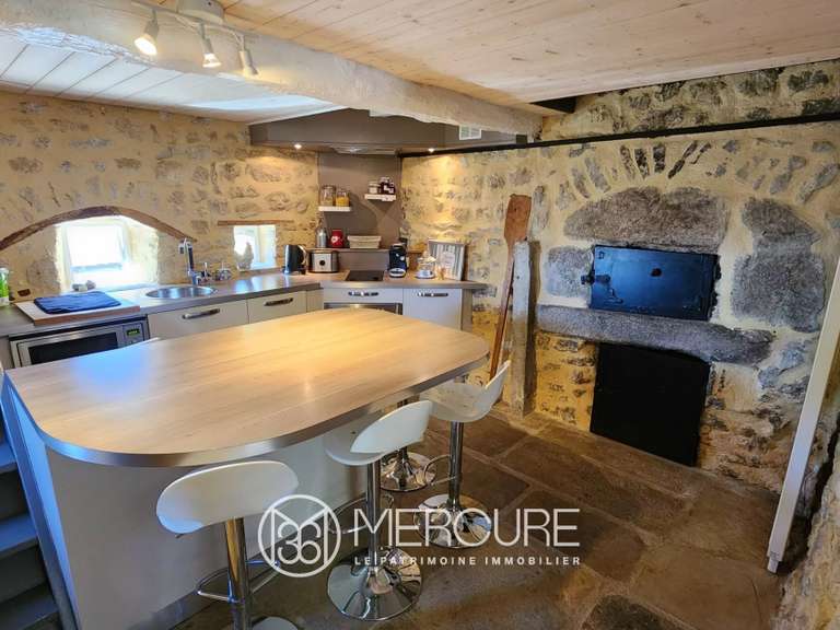 Maison Aigueperse - 6 chambres - 265m²