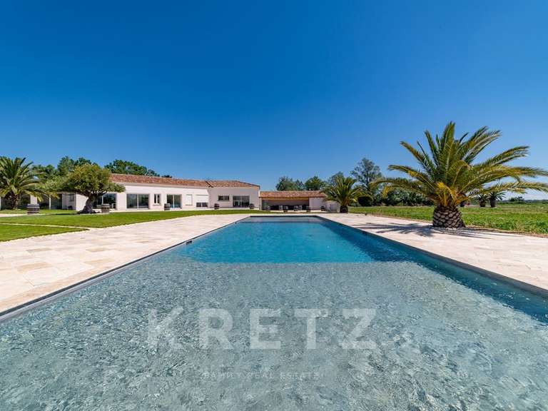 Maison Aigues-Mortes - 9 chambres - 2000m²