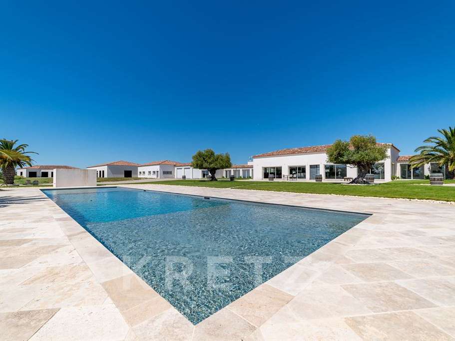 House Aigues-Mortes