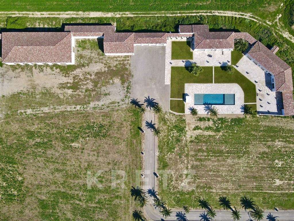 House Aigues-Mortes
