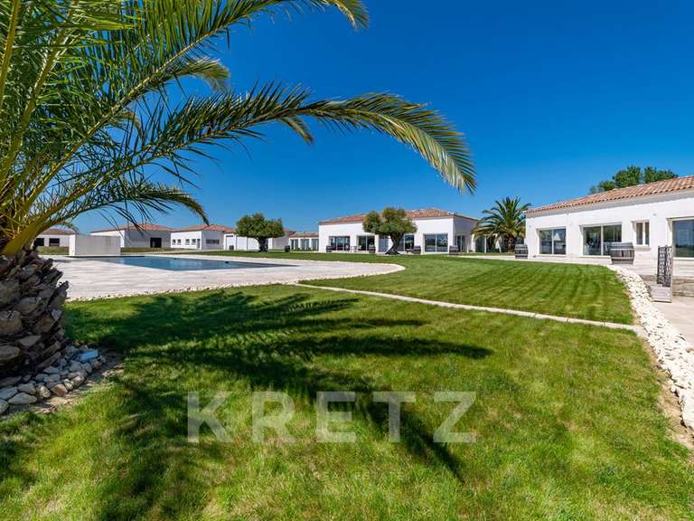 Maison Aigues-Mortes - 9 chambres - 2000m²