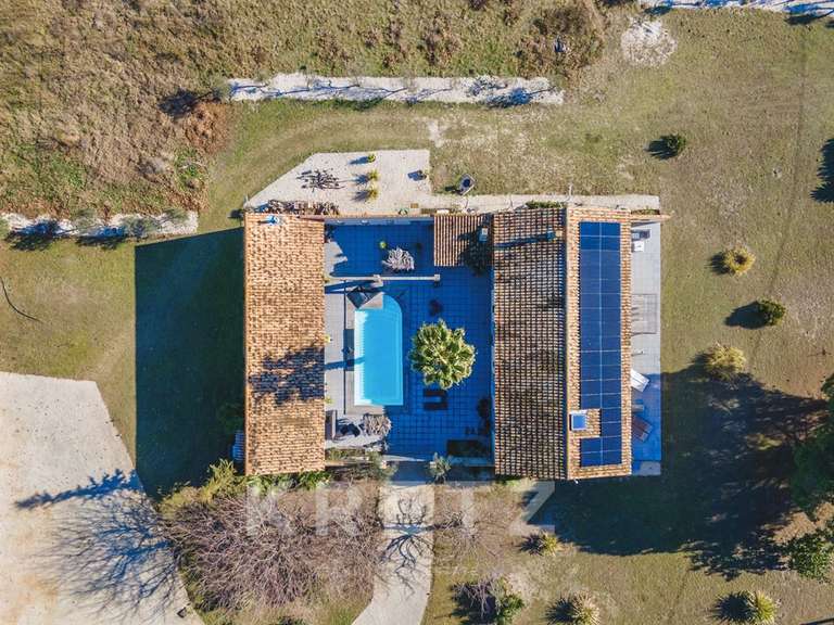 Maison Aigues-Mortes - 5 chambres - 200m²