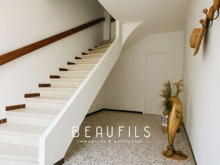 Maison Aigues-Mortes - 4 chambres - 146m²