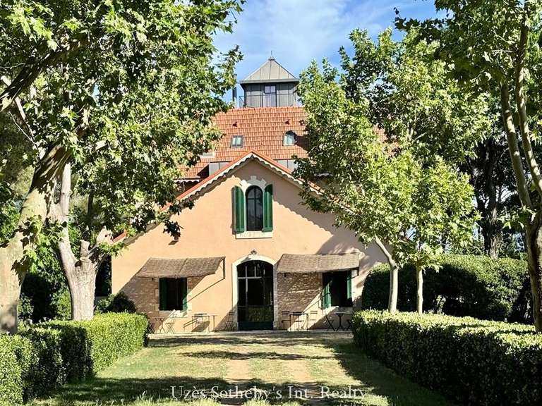 Maison Aigues-Mortes - 8 chambres - 355m²