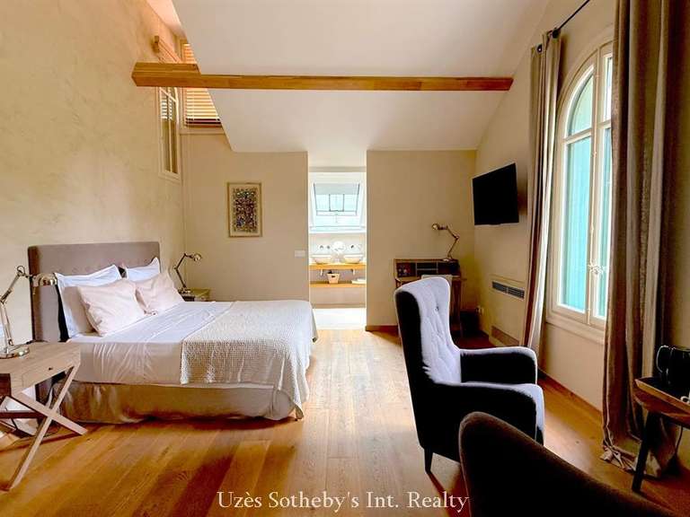 Maison Aigues-Mortes - 8 chambres - 355m²