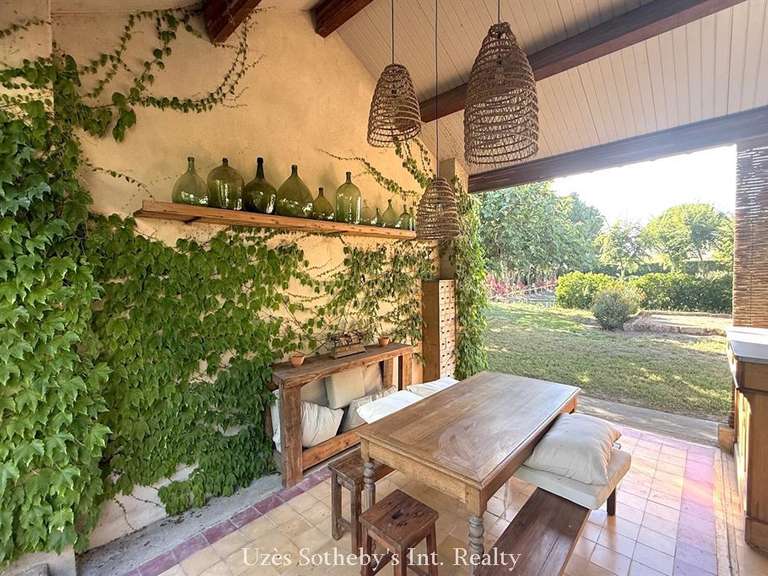 Maison Aigues-Mortes - 8 chambres - 355m²