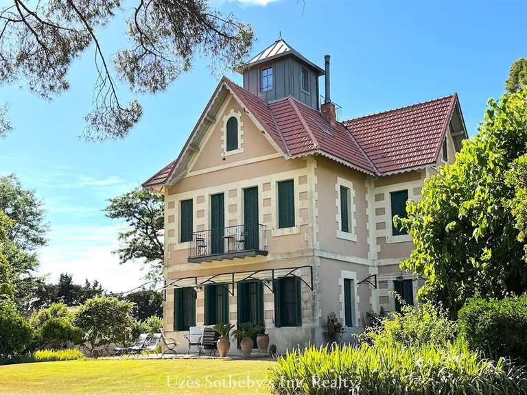 Maison Aigues-Mortes - 8 chambres - 355m²