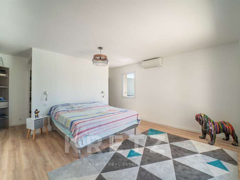 Maison Aigues-Mortes - 5 chambres - 190m²