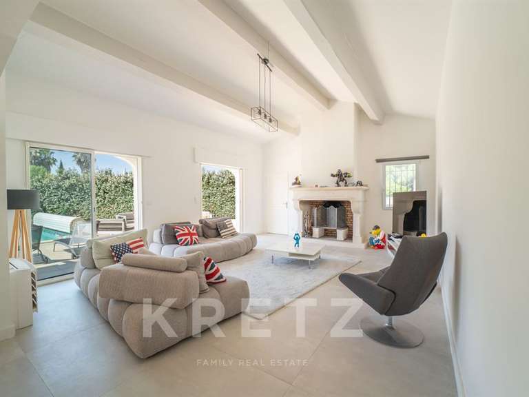 Maison Aigues-Mortes - 5 chambres - 190m²