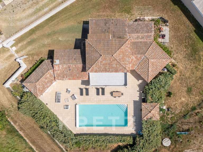 Maison Aigues-Mortes - 5 chambres - 190m²