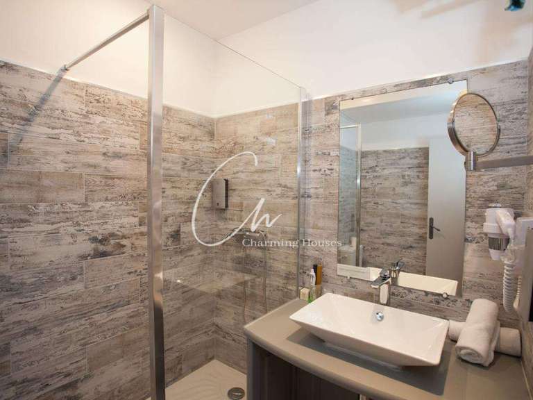 Property Aigues-Mortes - 50 bedrooms