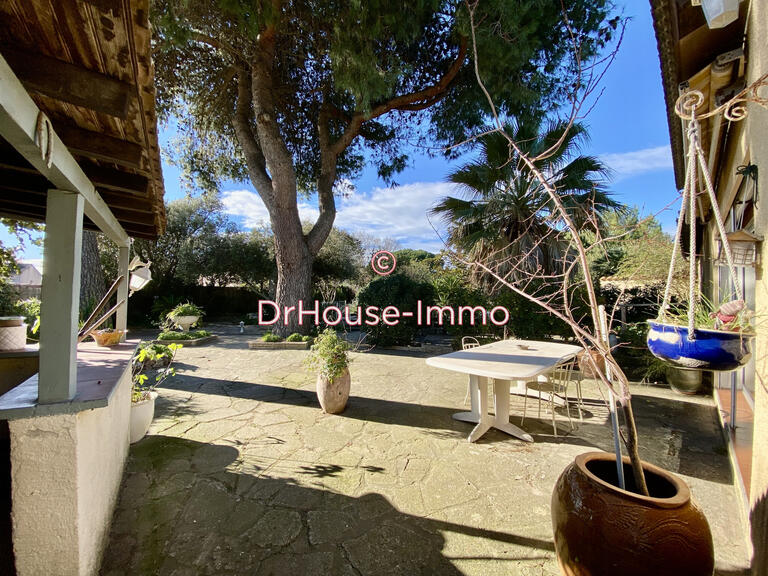 Villa Aigues-Mortes - 5 chambres - 193m²