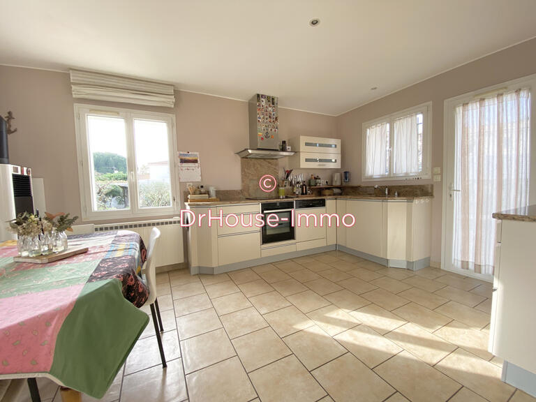 Villa Aigues-Mortes - 6 bedrooms - 300m²