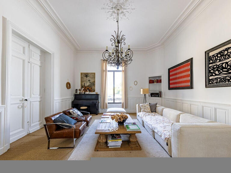 Maison Aigues-Vives - 233m²