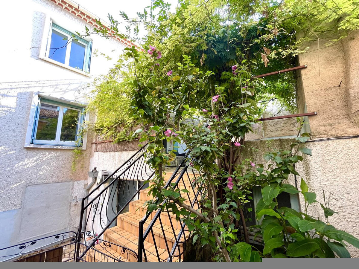 House Aigues-Vives