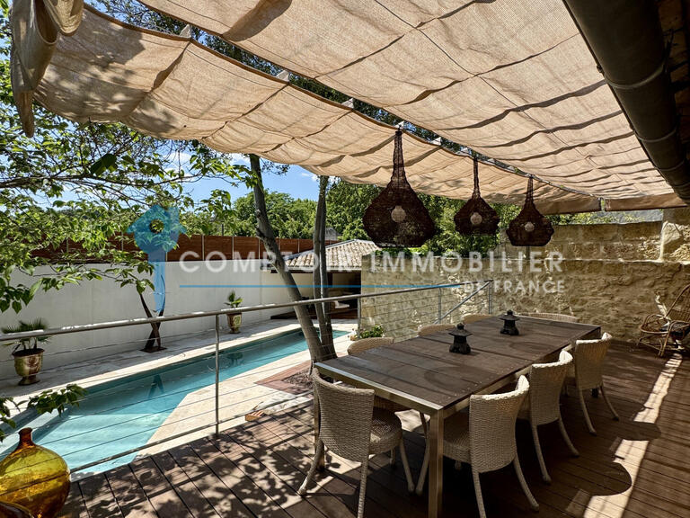 Maison Aigues-Vives - 4 chambres - 300m²