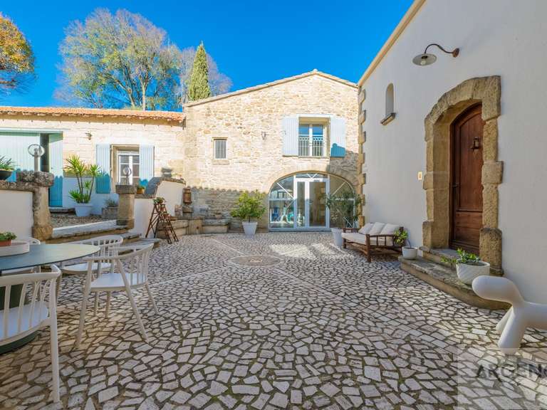 Maison Aigues-Vives - 8 chambres - 380m²